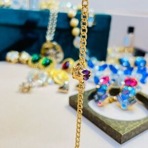 Auth GUCCI Lion Bracelet • Diamonds 18K Yellow Gold Amethyst Gemstone Authentic